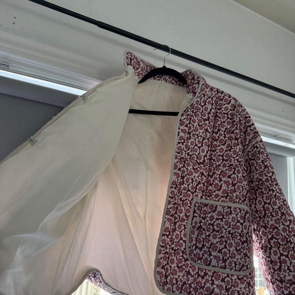 Floral Quilted Jacket - Picture 4 of 4